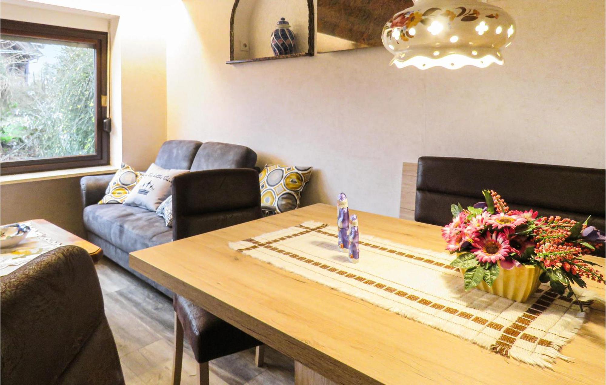 Amazing Apartment In Hinterweidenthal With Wifi Eksteriør bilde