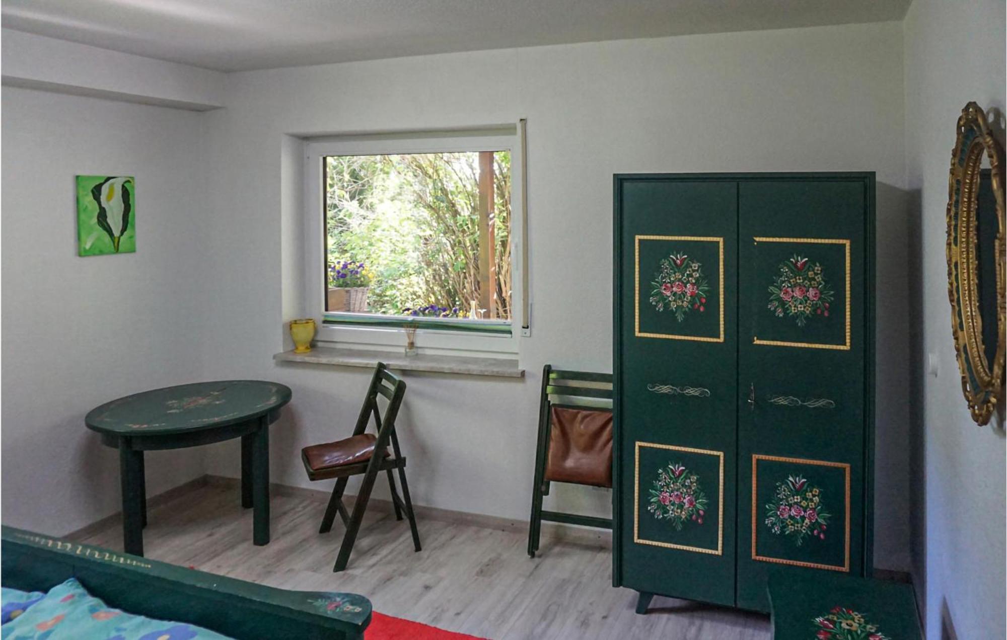 Amazing Apartment In Hinterweidenthal With Wifi Eksteriør bilde